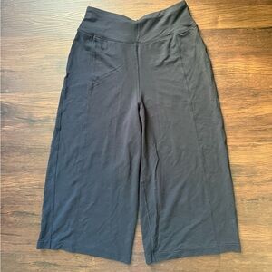 Lululemon Align High Rise Wide Leg Cropped Pant Black‎